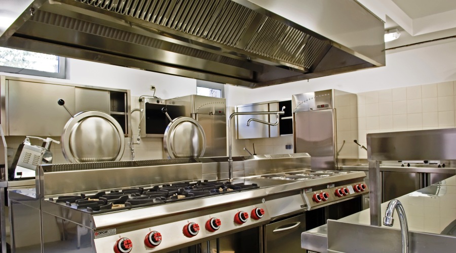 kuhinjska-napa-ugostiteljstvo-izrada-montaža-ugradnja-kuhinje-R-M-FRIGO-Rijeka-rekuperacija-zraka-odsis-servis-čišćenje-popravak-izrada.